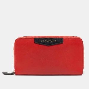 GIVENCHY Red/Black Leather Antigona Wallet